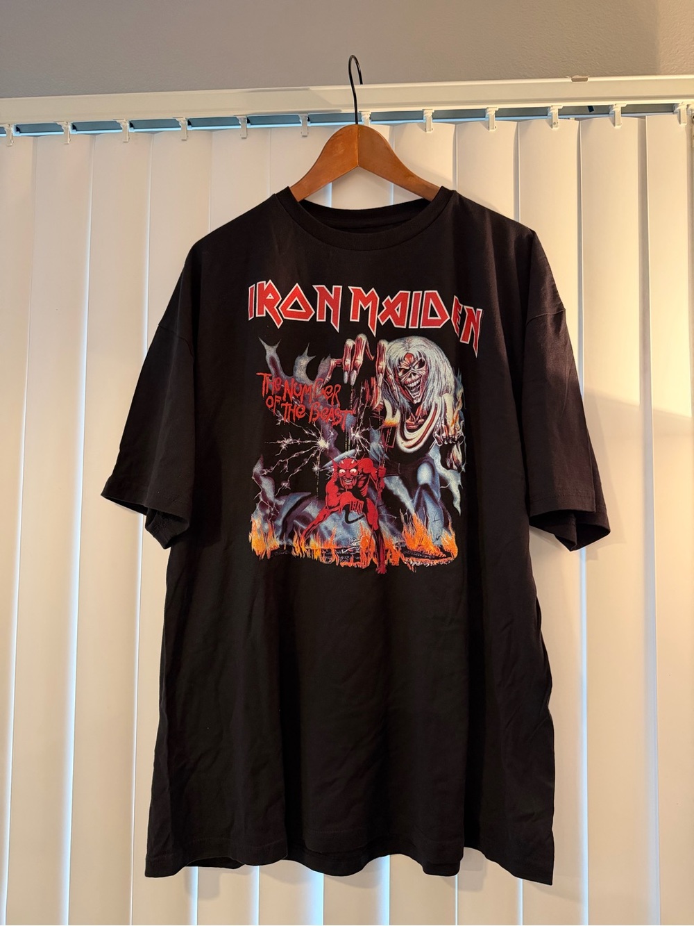 Iron Maiden - Men's Black Graphic Band Tee - Number of the Beast Size 2XL NWOT